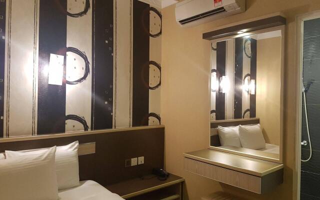 Orange World Hotel