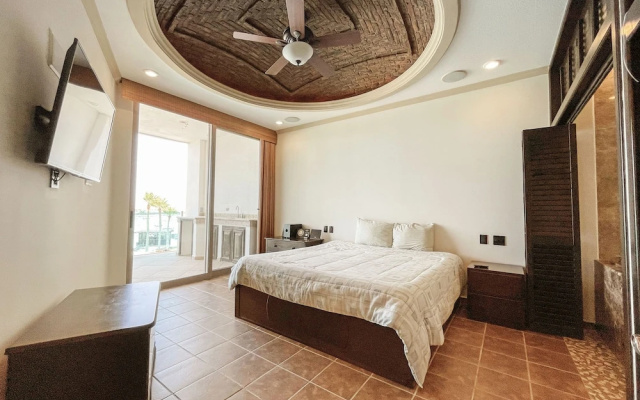 Hotel Esmeralda Beach Resort