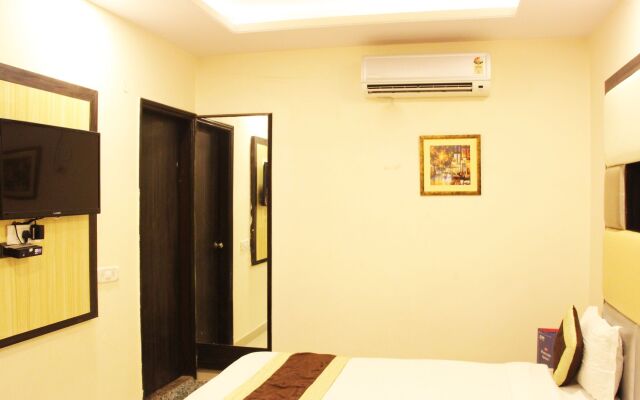 OYO 3971 Hotel Tip Top