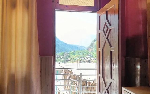 Majestic Mountain Bhaiji Guest House