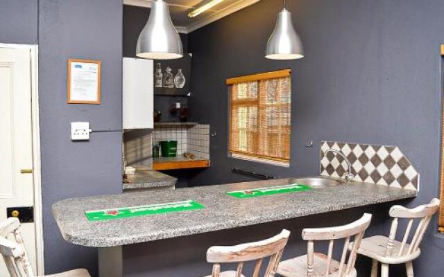 Volstruispaleis B&B