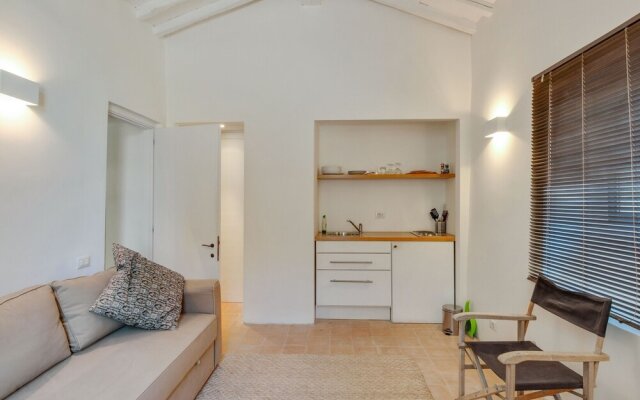 Lovely Apartment in Anghiari with Swimming Pool
