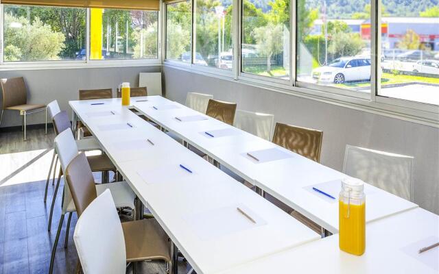 ibis budget Aubagne Les Paluds Agora