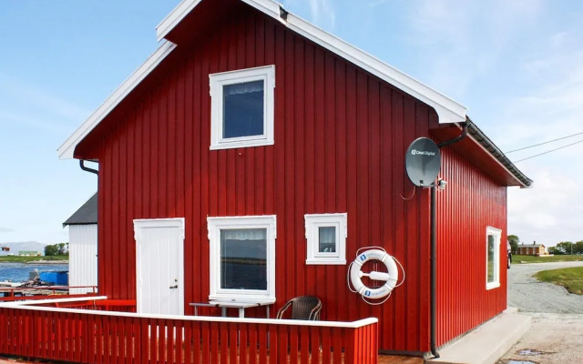 6 Person Holiday Home in Brekstad