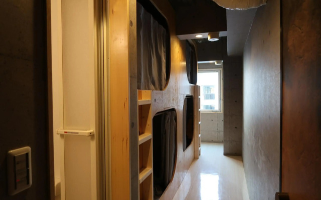 Picnic Hostel Osaka