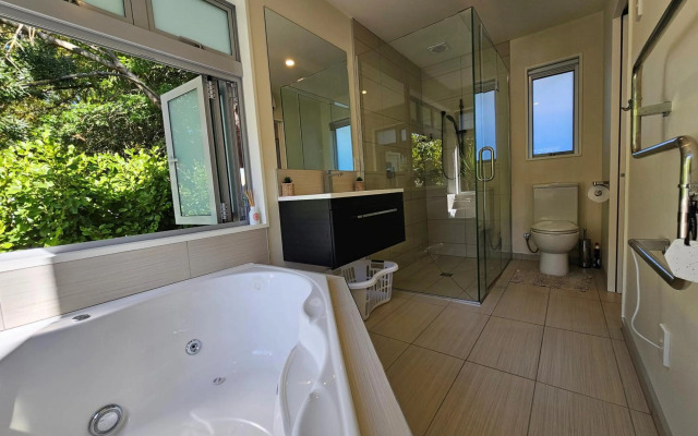 Azena Motels