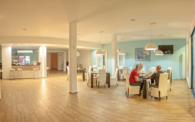 Hotel Shipka Beach