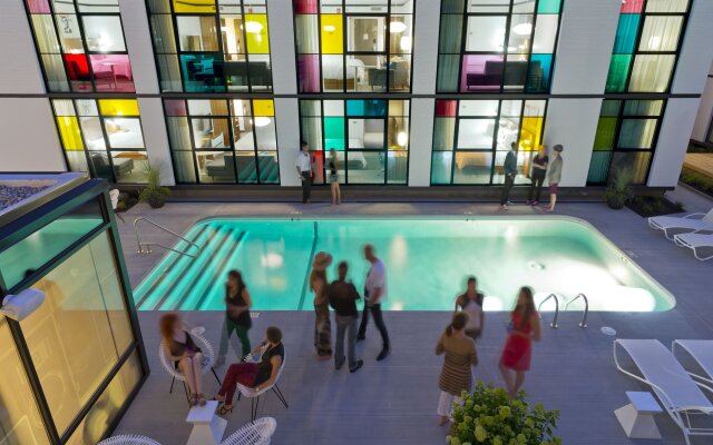 The Verb Hotel
