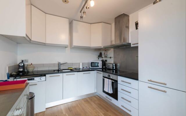 Regent's Canal View Apartment