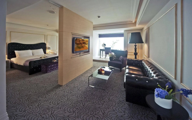 Herz Hotel