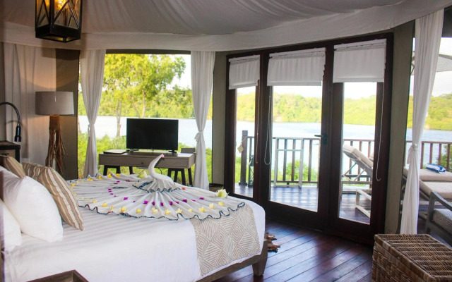 Menjangan Dynasty Resort