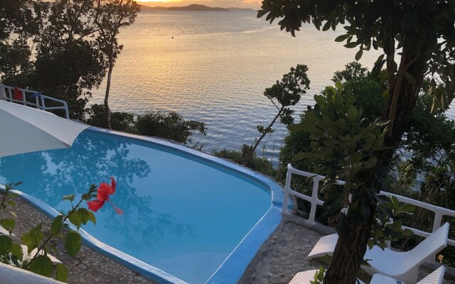 Pearl Bay Villas