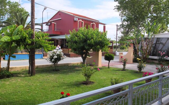 Toulas Apartments