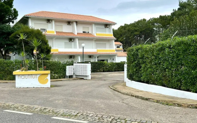 Vilamoura Nautilus With Pool by Homing