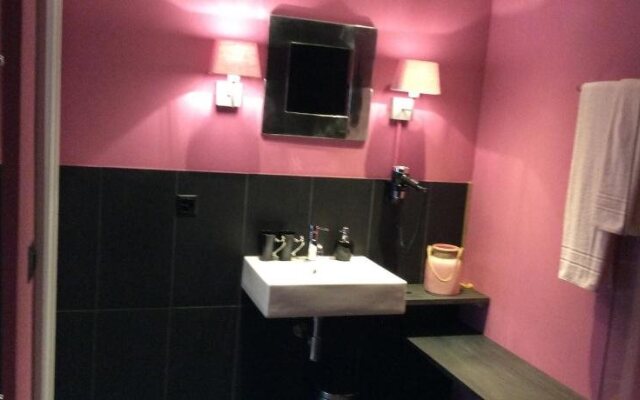 Landcafe mit Mini Hotel