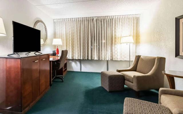 Quality Inn & Suites