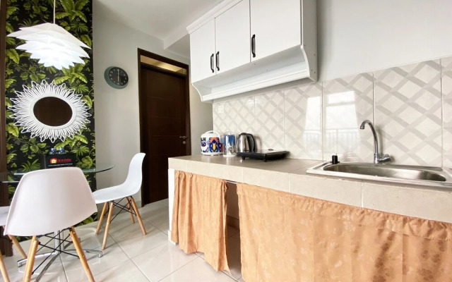 Nice And Spacious At 2Br Mekarwangi Square Cibaduyut Apartment