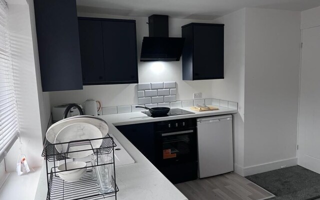 Luxury 2-bed Apartment Lindley Huddersfield