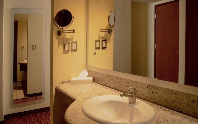 Holiday Inn Puebla Finsa by IHG