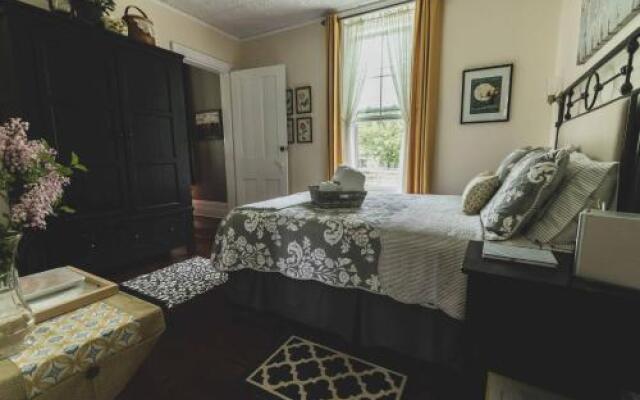 The House at Seven Oaks