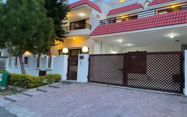 Zaib Guest House E-11 Islamabad