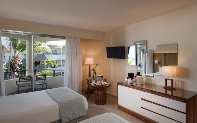 Impressive Resorts  Spas Punta Cana