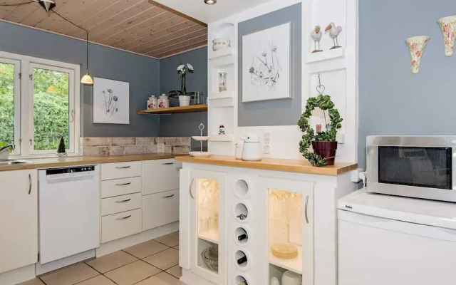 6 Person Holiday Home in Glesborg