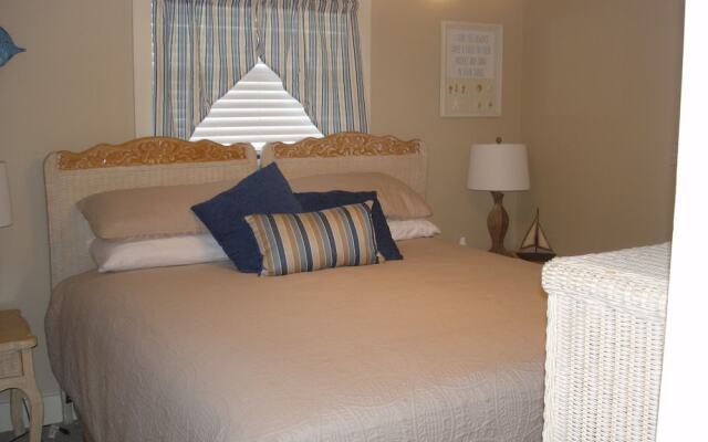 Seaside Beach & Racquet Club 2203