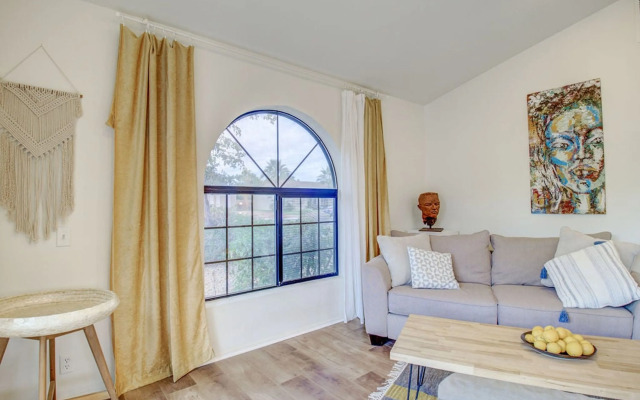 Royale Living in the Heart of Phoenix