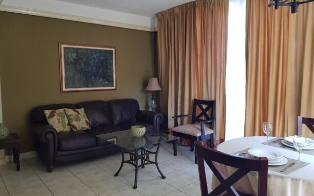 Los Altos Apartments & Studios