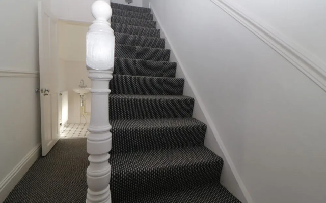 5 Stafford Road