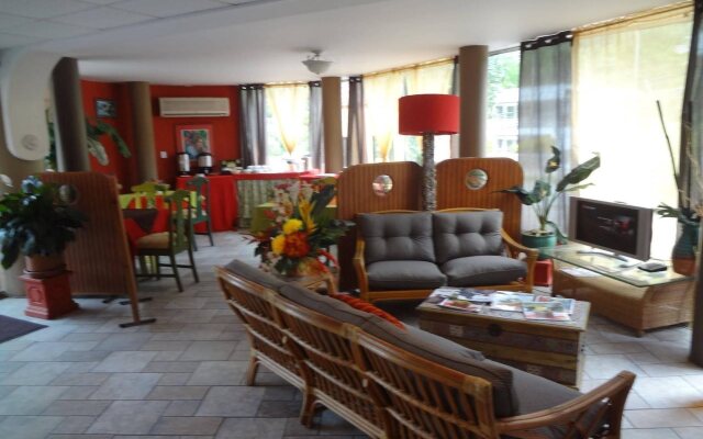 Chaconia Hotel