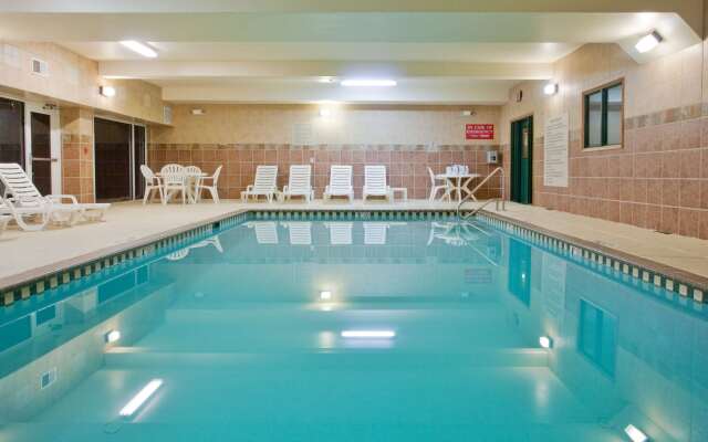 Country Inn & Suites by Radisson, Newnan, GA