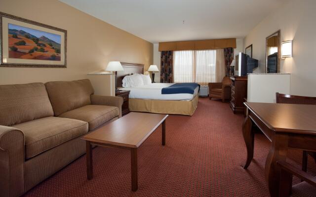 Holiday Inn Express & Suites Tooele, an IHG Hotel