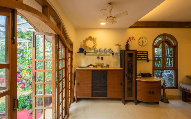 SaffronStays Birdsong, 3 BDR Pet-friendly Villa in Madh Island