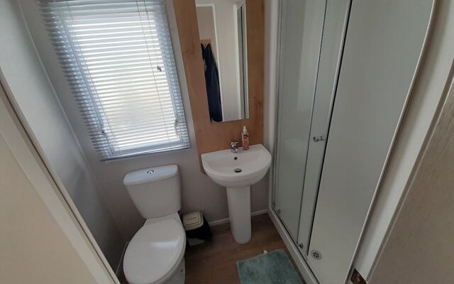 Beautiful 3 Bed Caravan in Walton on the Naze