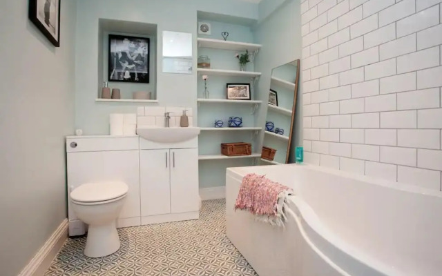 Charming 1 Bedroom Flat in Bristol