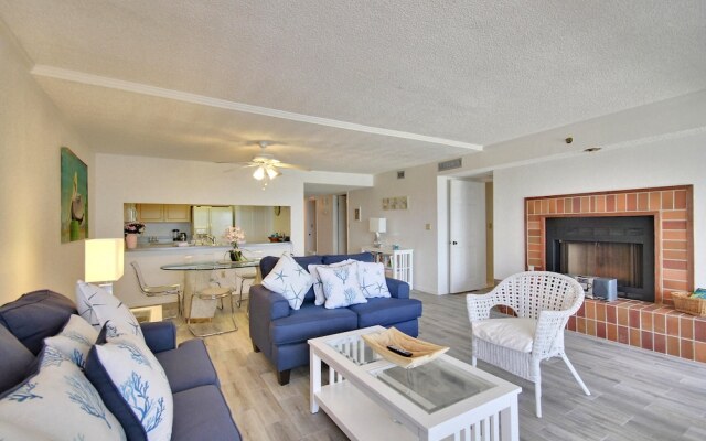 The Rose 503 3 Bdrm Beachfront Condo! / Private Balcony