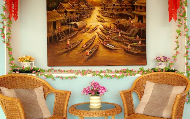 Ploy Puu Residence
