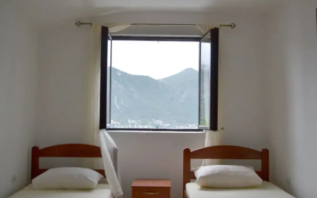Apartments Dobrisa