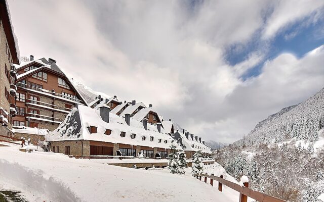 Val de Ruda Luxe 47 by FeelFree Rentals