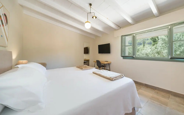 Rondaia Suites & Villas
