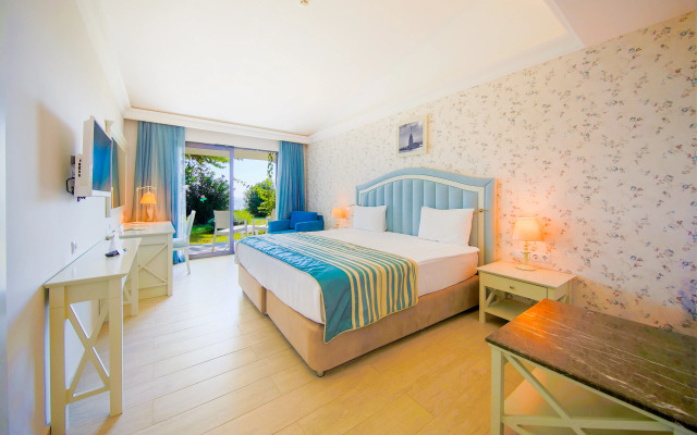 Отель Horus Paradise Luxury Resort & Club