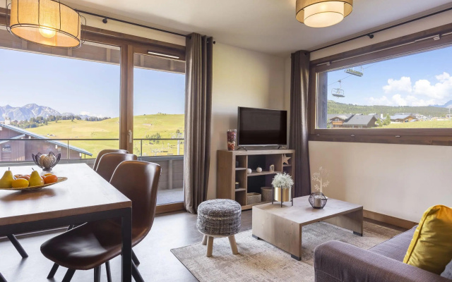 Modern apartment in authentic ski village les Saisies