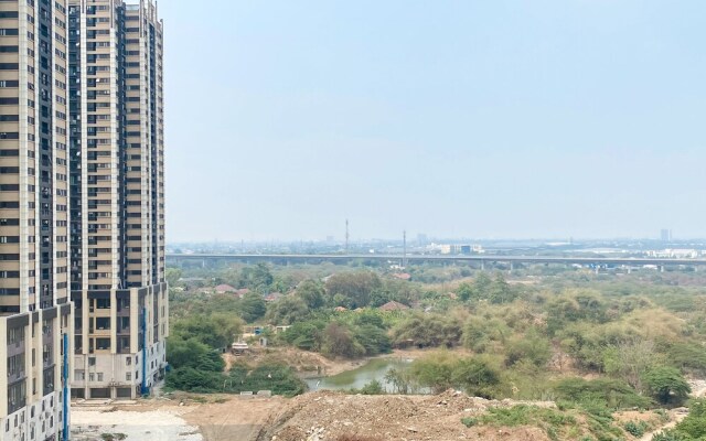 Spacious And Homey 2Br At Meikarta Apartment