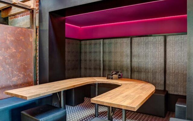 RAVEL Hotel Cyrano