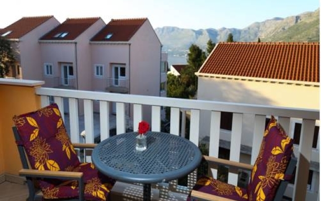 Sunrise Apartments