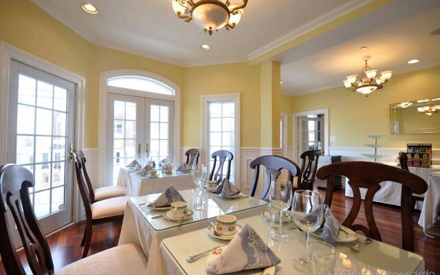 Atlantis Inn Luxury Bed and Breakfast