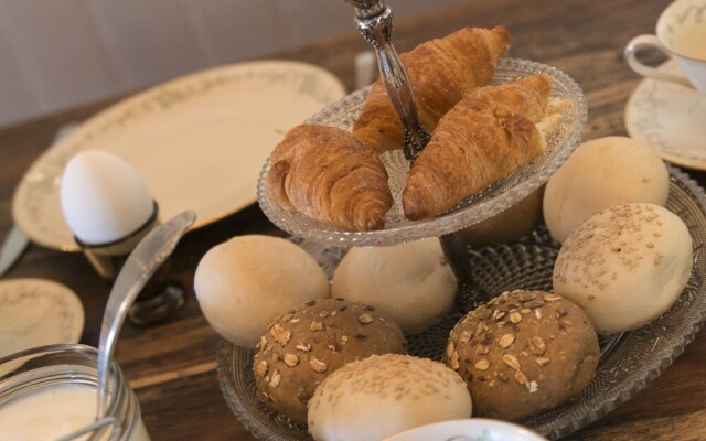 B&B Logeren bij van Heeren