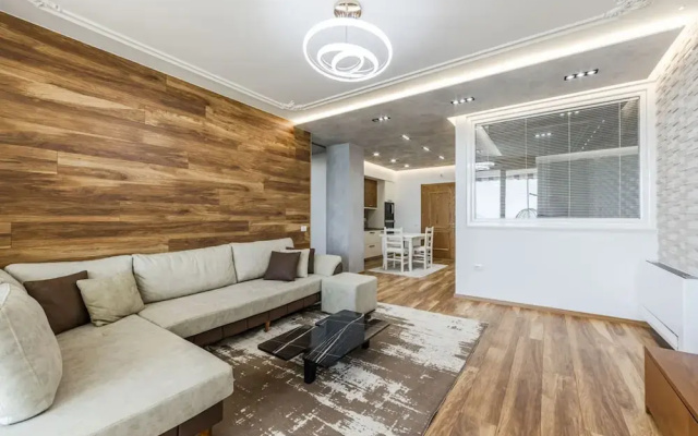 Skyline Apartment Free Parking